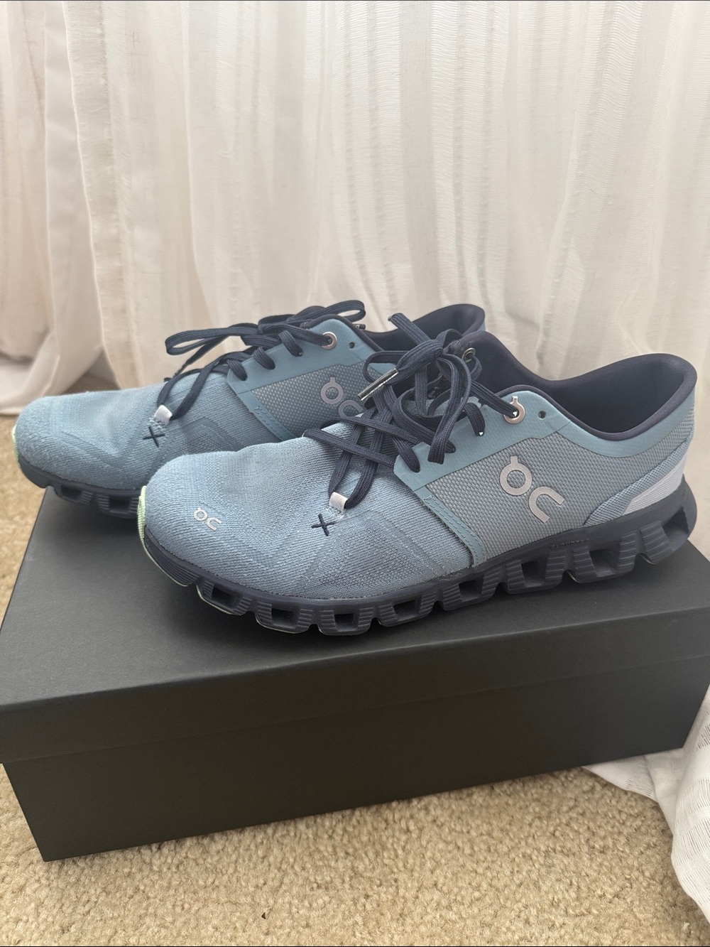 On Running women’s x3 Cloud Sneakers in Light Blue and Navy